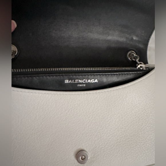 Balenciaga Everyday crossbody chain bag - Picture 8 of 10